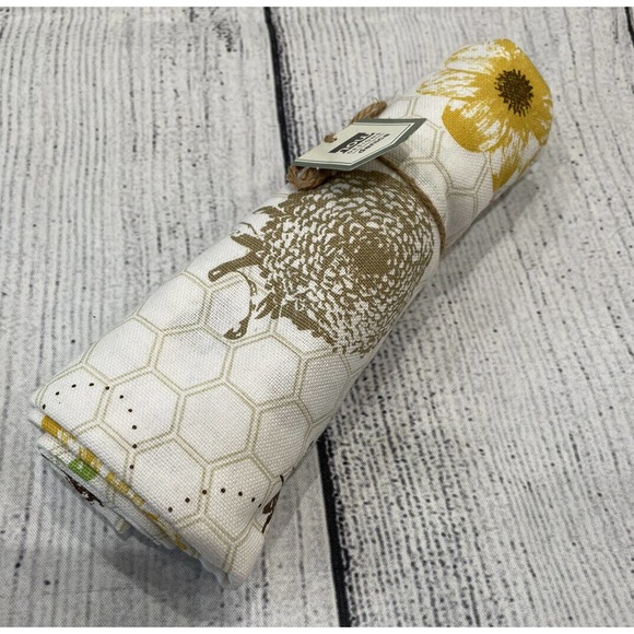 lot of 3 Now Designs Danica Kitchen Towel 18x26” Pastel Spring Bugs B10 - Picture 2 of 4